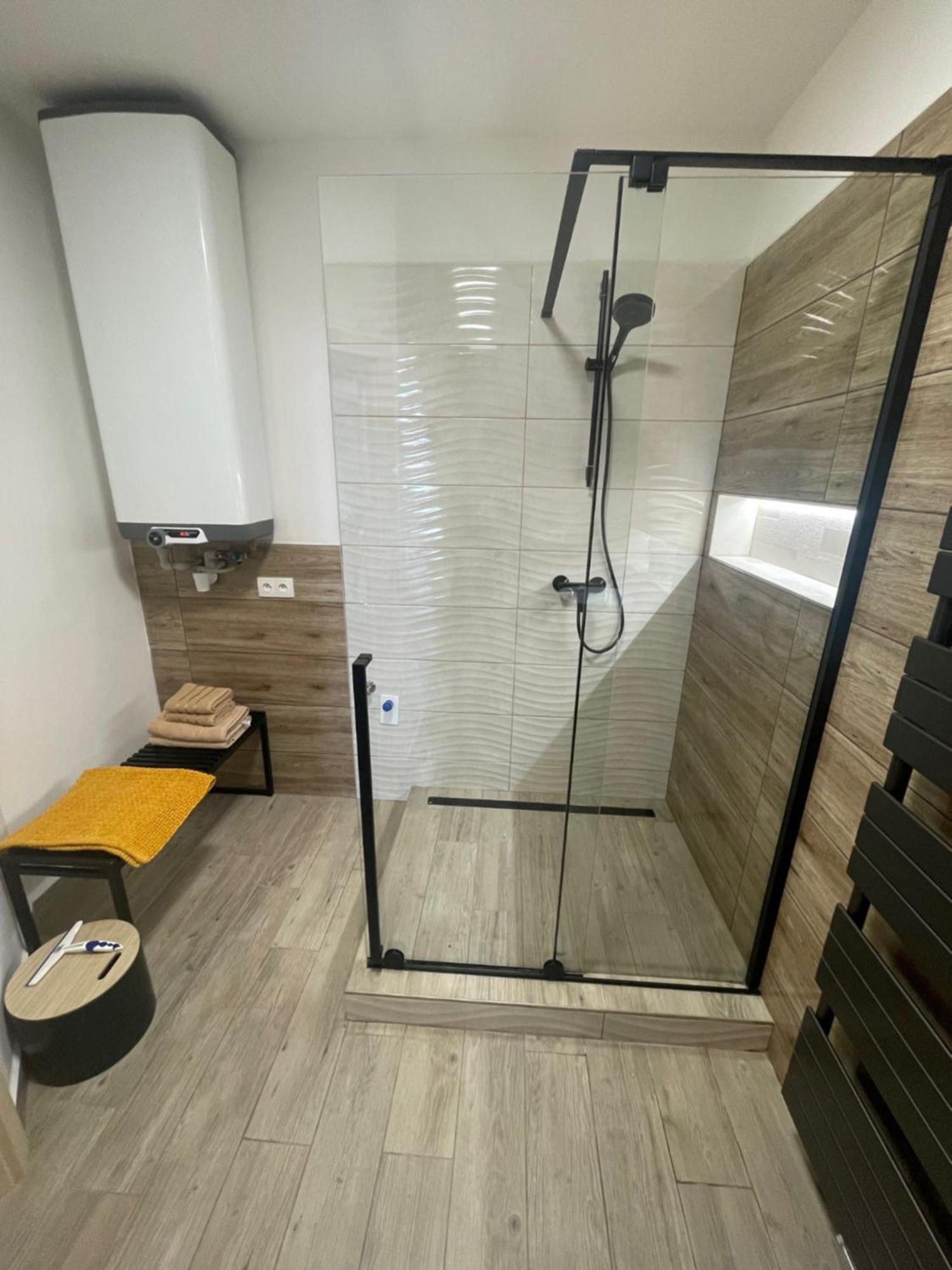 Apartman 184 - Vysoké Mýto エクステリア 写真